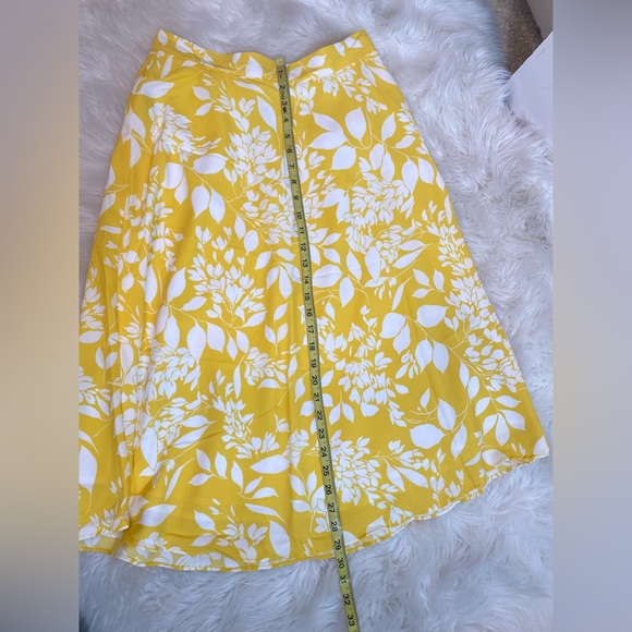 #475 Ann Taylor Floral Skirt size 6P NWT - Picture 5 of 9